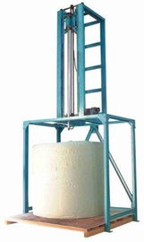 La foreuse automatique de mousse, mousse a posé l'aléseuse pour le rouleau de mousse