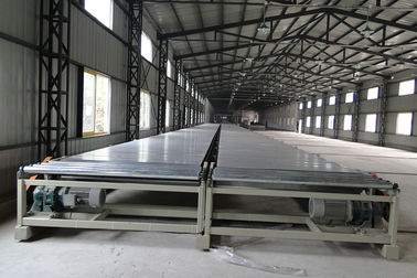 Machine continue automatique de mousse de basse pression de matelas avec l'écran tactile de PLC