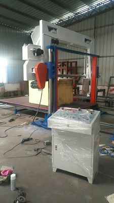 Machine de découpe verticale de blocs de mousse à vitesse de coupe réglable