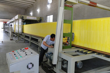 Vitesse de mousse 2000r/min-7000r/min Machine horizontale de mousse avec formule de sauvegarde automatique